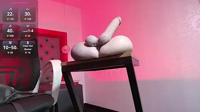 Snapshot of MirandaSould chatting on 05/11/26, 04:04 MirandaSould online show from 05/11/26, 04:04