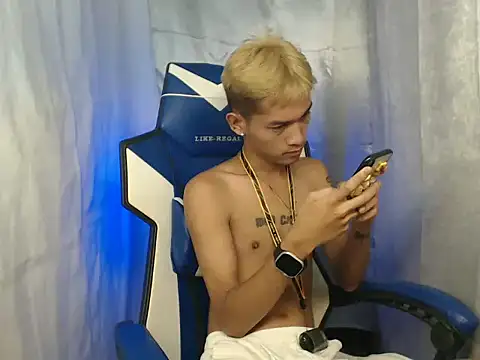 Snapshot of riks_tyler chatting on 11/05/25, 08:53 riks tyler online show from 11/05/25, 08:53