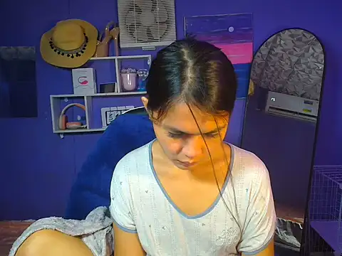 urgirljane online show from 06/14/26, 02:35
