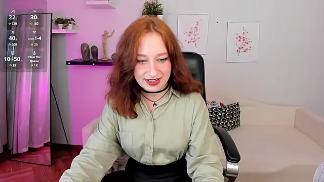 Snapshot of Violet_Griffen chatting on 09/23/25, 03:15 Violet Griffen online show from 09/23/25, 03:15