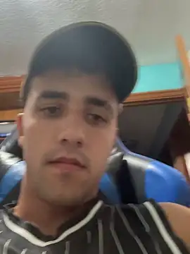 aavrdvh33 online show from 10/12/25, 06:07