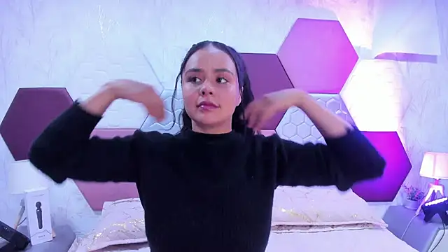 Snapshot of ArielleWilde chatting on 09/23/25, 03:31 ArielleWilde online show from 09/23/25, 03:31