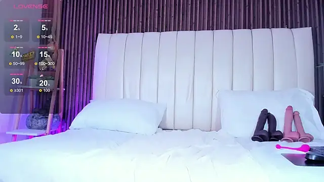 SandraMilerr online show from 12/23/25, 04:10