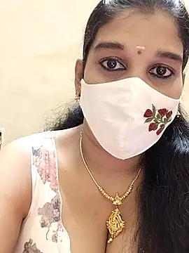 Snapshot of amelia-rani chatting on 10/13/25, 04:23 amelia-rani online show from 10/13/25, 04:23