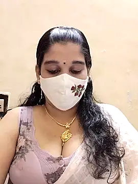 Snapshot of amelia-rani chatting on 10/31/25, 04:35 amelia-rani online show from 10/31/25, 04:35