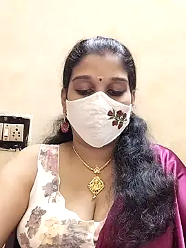 Snapshot of amelia-rani chatting on 11/21/25, 07:23 amelia-rani online show from 11/21/25, 07:23