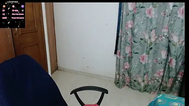 Snapshot of alejandralatina chatting on 02/06/26, 03:11 alejandralatina online show from 02/06/26, 03:11