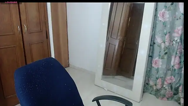 alejandralatina online show from 06/20/26, 05:54