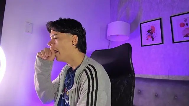 BenitoSaenz online show from 09/23/25, 12:08