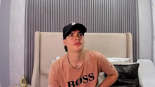 BenitoSaenz online show from 10/11/25, 03:28