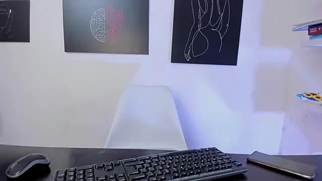 SeleneLuminari8 online show from 04/01/26, 04:26