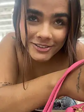 Snapshot of Kaily_Sweet16 chatting on 10/08/25, 08:50 Kaily Sweet16 online show from 10/08/25, 08:50