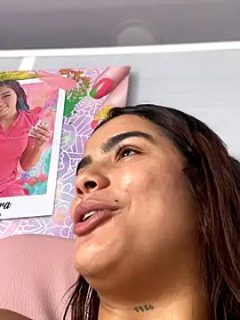 Snapshot of Kaily_Sweet16 chatting on 10/17/25, 03:47 Kaily Sweet16 online show from 10/17/25, 03:47