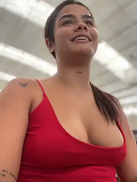 Snapshot of Kaily_Sweet16 chatting on 10/20/25, 05:57 Kaily Sweet16 online show from 10/20/25, 05:57