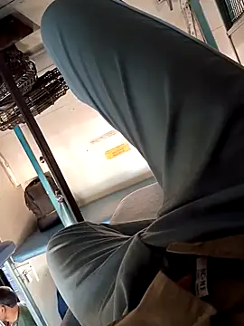 Snapshot of princemaheshboblover chatting on 11/23/25, 06:57 princemaheshboblover online show from 11/23/25, 06:57