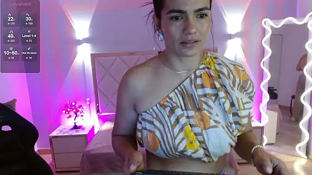 Rosalind tay online show from 03/06/26, 11:39