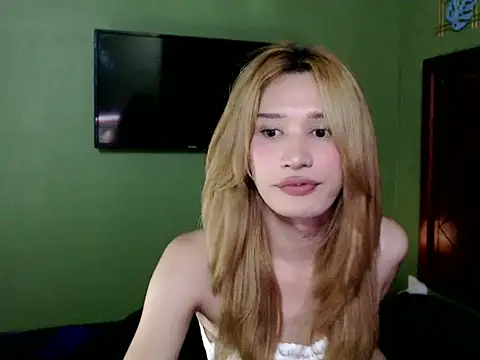 SerenaCortesi online show from 09/29/25, 05:07