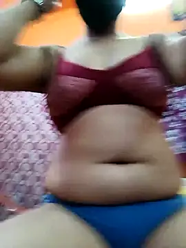 Hotpuja25 online show from 06/28/26, 04:40