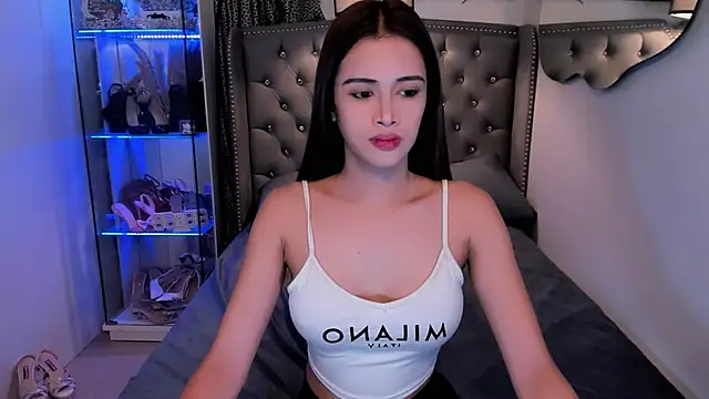 Lars empress online show from 09/24/25, 08:17