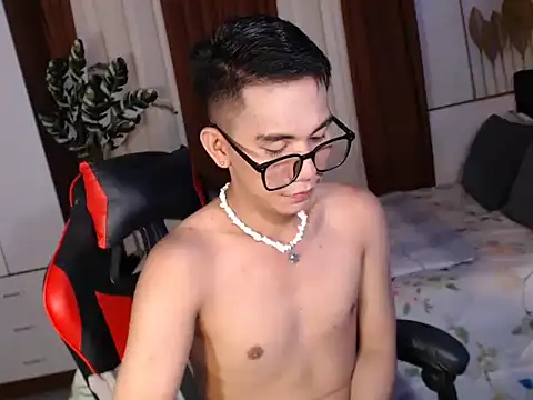 Snapshot of drinkmycumx chatting on 11/26/25, 01:12 drinkmycumx online show from 11/26/25, 01:12