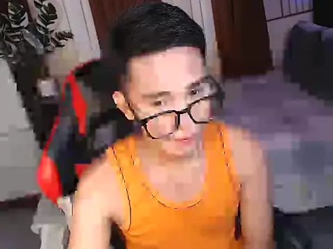 Snapshot of drinkmycumx chatting on 12/14/25, 06:12 drinkmycumx online show from 12/14/25, 06:12