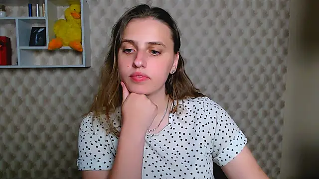AmandaDimond  online show from 05/11/26, 04:04