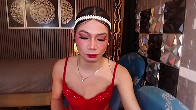 BigCockMaxineTS online show from 07/11/26, 07:33