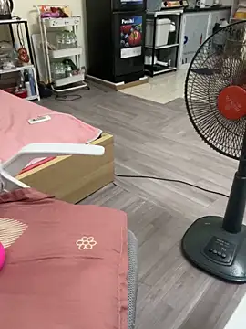 Snapshot of Mina048 chatting on 09/13/25, 05:40 Mina048 online show from 09/13/25, 05:40