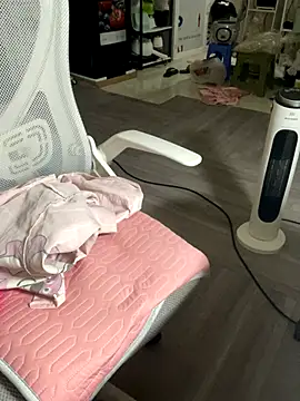 Snapshot of Mina048 chatting on 11/29/25, 03:15 Mina048 online show from 11/29/25, 03:15