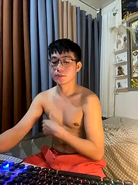 xshyboyx online show from 11/22/25, 02:38