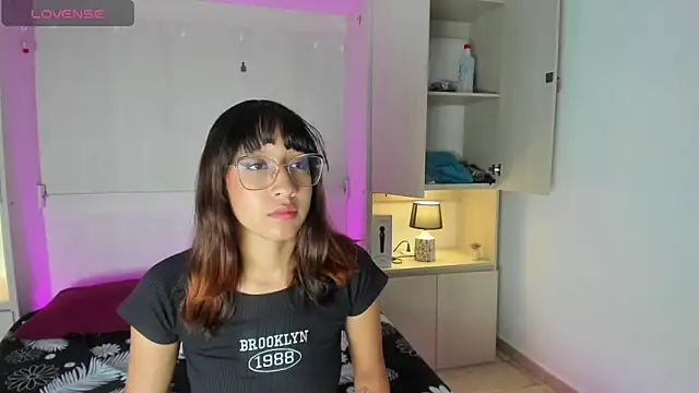 CamiGox online show from 10/10/25, 08:08