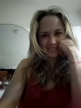 Miasiren online show from 10/15/25, 05:18