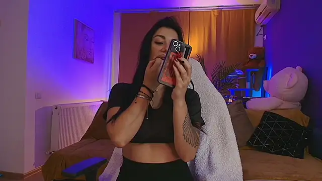 AnyaKim online show from 10/03/25, 09:50