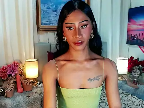 Snapshot of sassylatina chatting on 11/02/25, 06:43 sassylatina online show from 11/02/25, 06:43