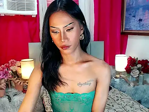 Snapshot of sassylatina chatting on 11/17/25, 04:13 sassylatina online show from 11/17/25, 04:13