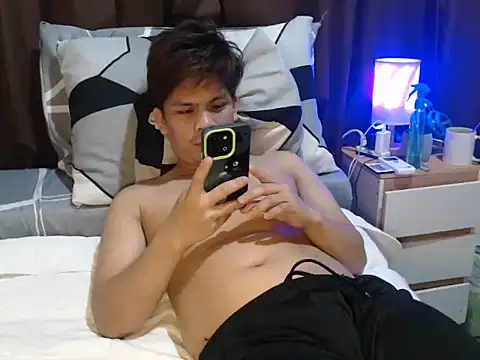 Snapshot of cumwhat_me chatting on 06/25/26, 12:54 cumwhat me online show from 06/25/26, 12:54