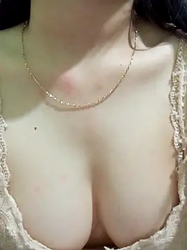 Snapshot of Mina-2468 chatting on 10/28/25, 03:14 Mina-2468 online show from 10/28/25, 03:14