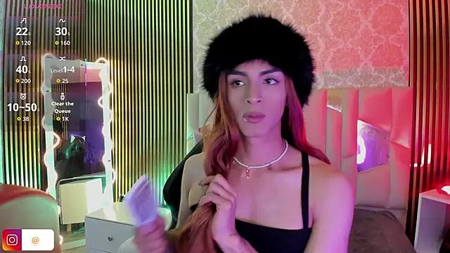 LIHIAN TAY online show from 11/09/25, 04:11