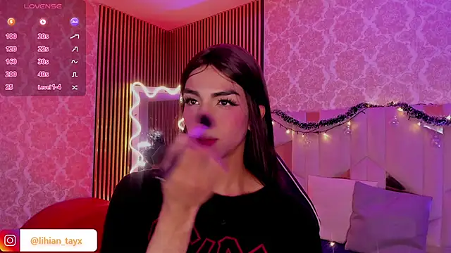 LIHIAN TAY online show from 12/19/25, 03:46