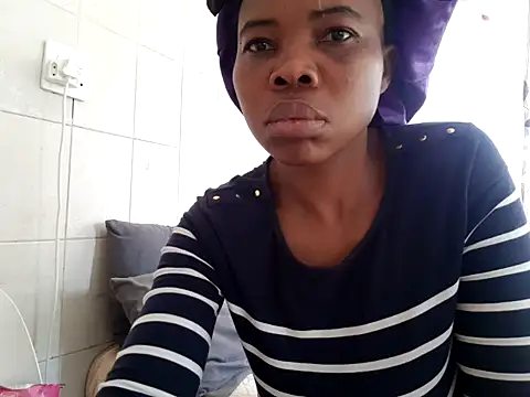 Snapshot of CharlotteXXX chatting on 09/26/25, 10:41 CharlotteXXX online show from 09/26/25, 10:41