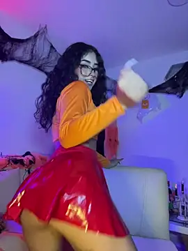 Snapshot of RosseMelody chatting on 10/27/25, 06:06 RosseMelody online show from 10/27/25, 06:06