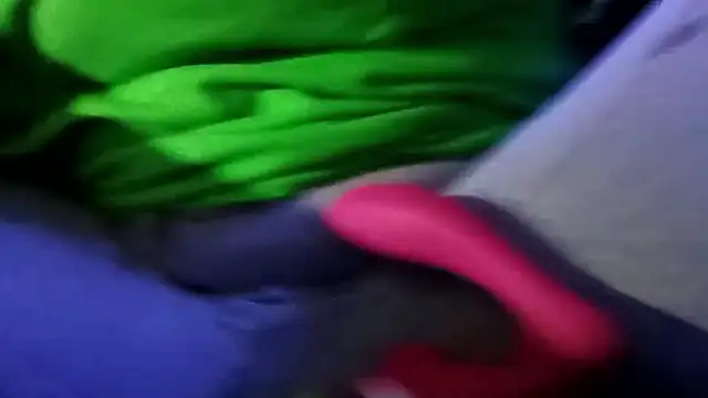 Snapshot of Sexystonermom chatting on 01/11/26, 08:03 Sexystonermom online show from 01/11/26, 08:03