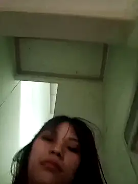 Snapshot of Ocnguyety chatting on 10/03/25, 01:57 Ocnguyety online show from 10/03/25, 01:57