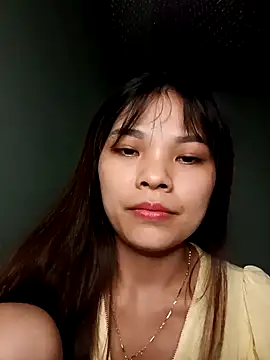 Snapshot of Ocnguyety chatting on 10/23/25, 12:59 Ocnguyety online show from 10/23/25, 12:59