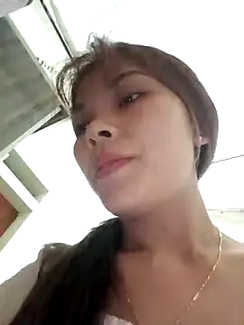 Snapshot of Ocnguyety chatting on 11/23/25, 01:22 Ocnguyety online show from 11/23/25, 01:22