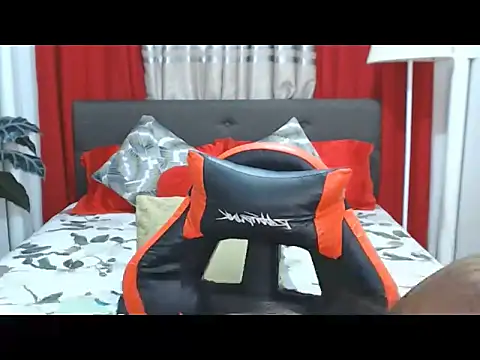 MarielRose143 online show from 05/19/26, 04:24