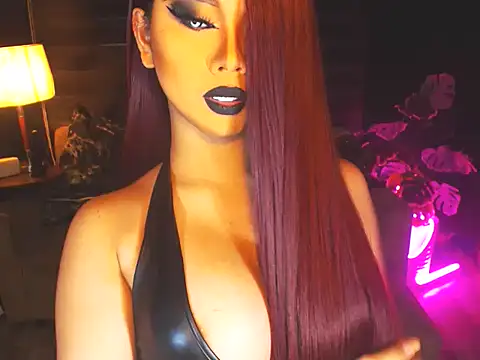 Snapshot of KarlaFrost chatting on 06/19/26, 03:38 KarlaFrost online show from 06/19/26, 03:38