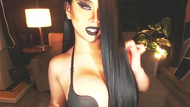 Snapshot of KarlaFrost chatting on 07/08/26, 03:38 KarlaFrost online show from 07/08/26, 03:38