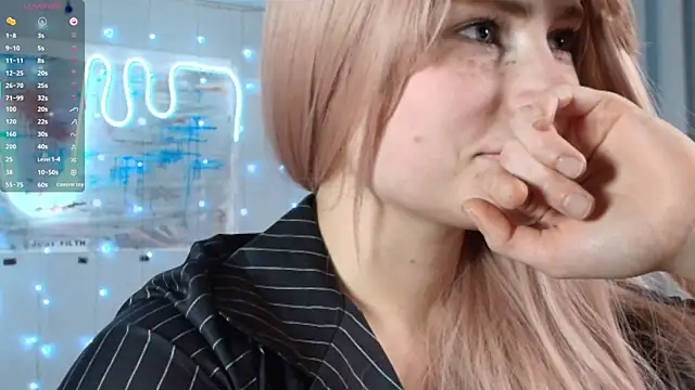 PieraMarch online show from 09/20/25, 07:15