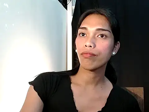 angelaxmonroe online show from 04/22/26, 04:41